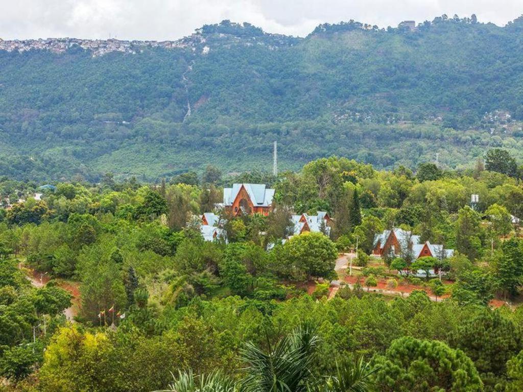 Aye Thar Yar Golf Resort Таунджи Екстер'єр фото